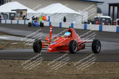 media/Nov-16-2025-CalClub SCCA (Sun) [[2975c16dfc]]/Group 2/Turn 1/